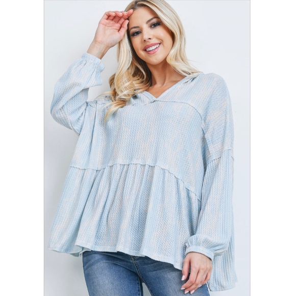 PEACH LOVE CALIFORNIA Baby Blue Tie-Dye Hoodie Top - Picture 6 of 7